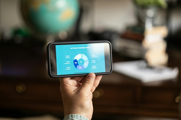 Photographier les étoiles en camping au bord de l'eau : Une aventure astrophotographique inoubliable